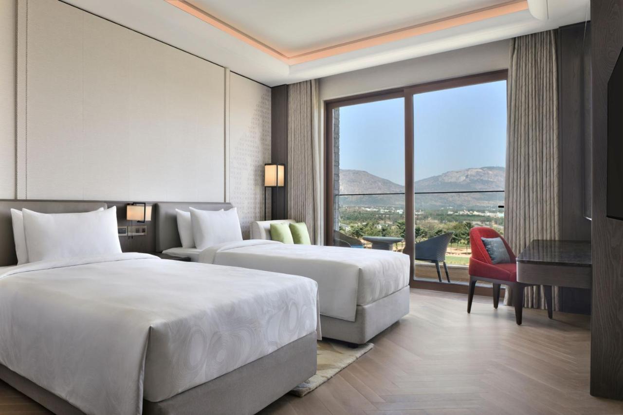 Jw Marriott Hotel Bengaluru Prestige Golfshire Resort & Spa Avati 외부 사진