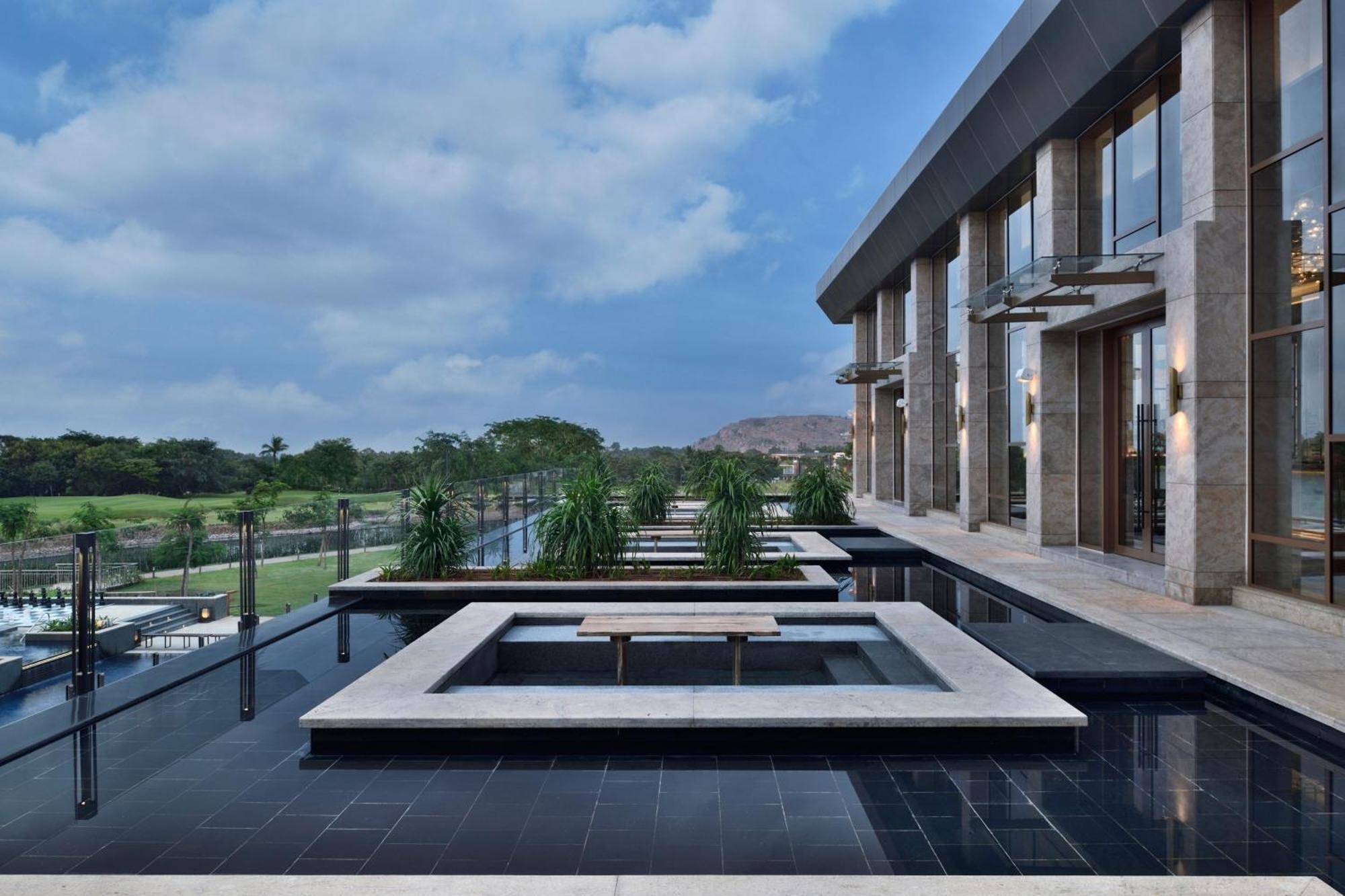Jw Marriott Hotel Bengaluru Prestige Golfshire Resort & Spa Avati 외부 사진