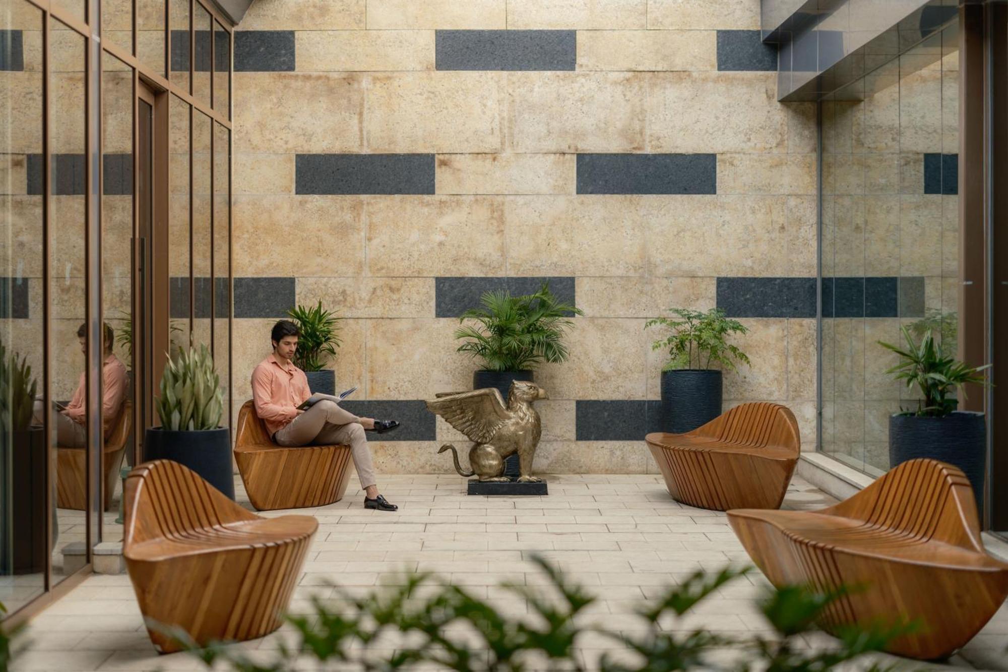 Jw Marriott Hotel Bengaluru Prestige Golfshire Resort & Spa Avati 외부 사진